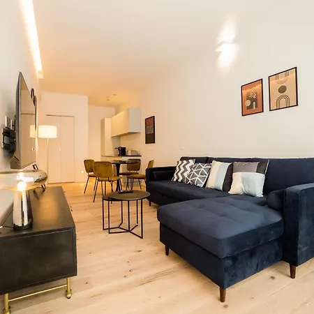 Chic Luxury Apartments-hosted By Sweetstay شقة ميلان