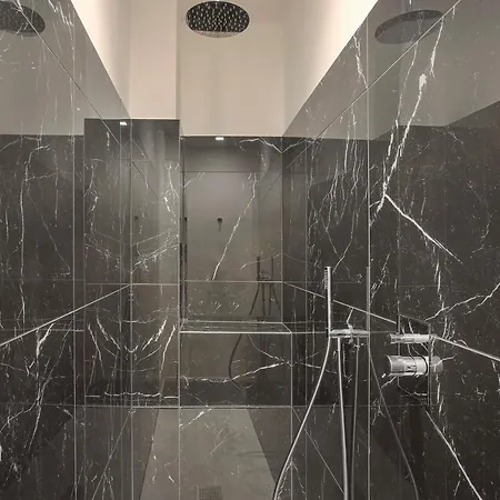 Chic Luxury Apartments-hosted By Sweetstay ميلان